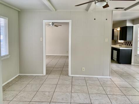5711 Gillis San Antonio TX 78240