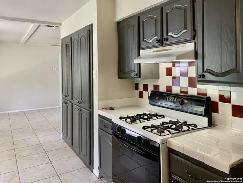 5711 Gillis San Antonio TX 78240