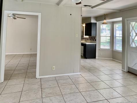 5711 Gillis San Antonio TX 78240