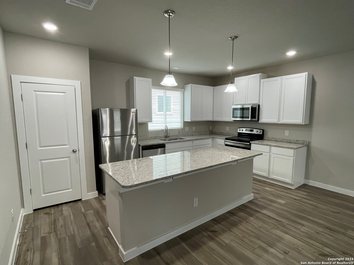 21518 James Charles San Antonio TX 78255