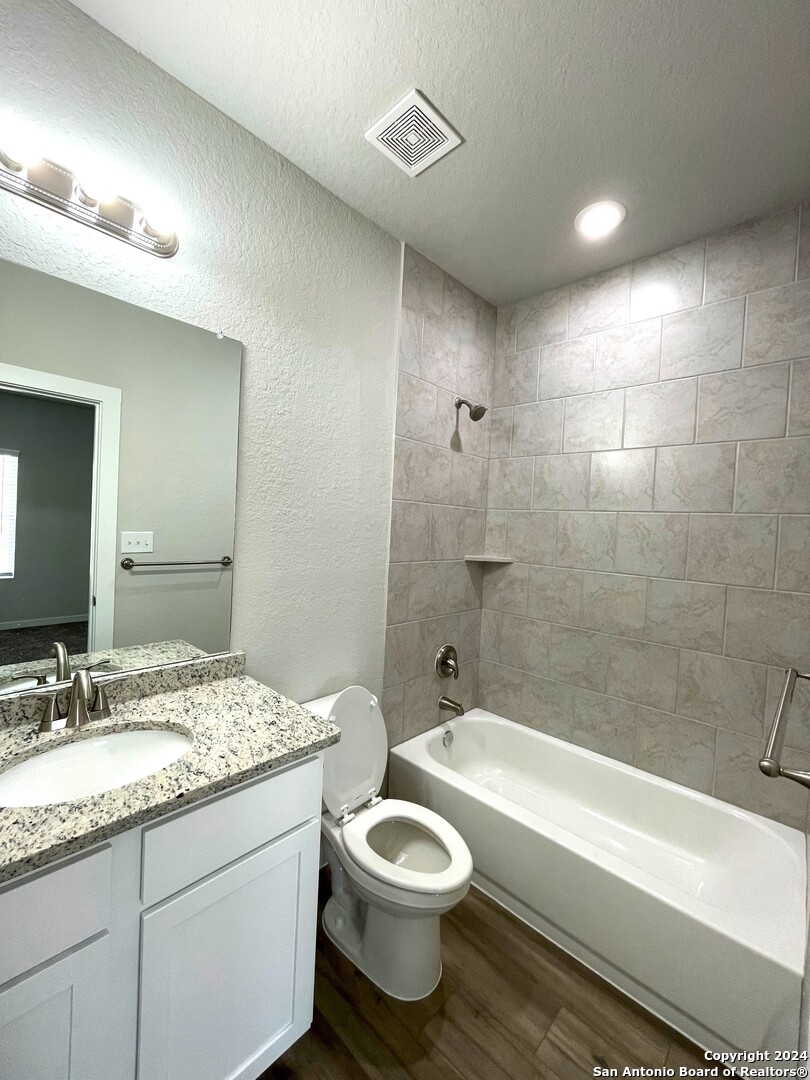 21518 James Charles San Antonio TX 78255