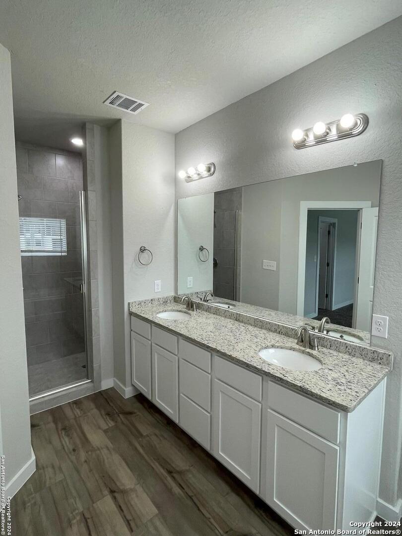 21518 James Charles San Antonio TX 78255