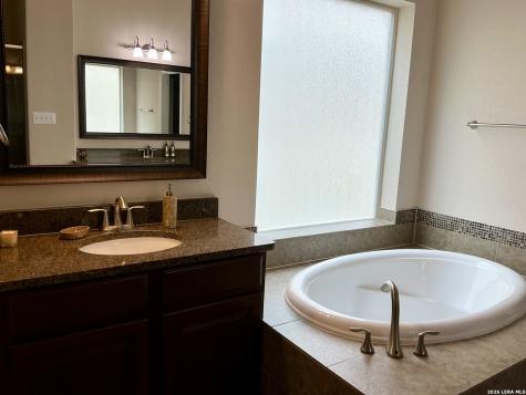 17922 Maui Sands San Antonio TX 78255