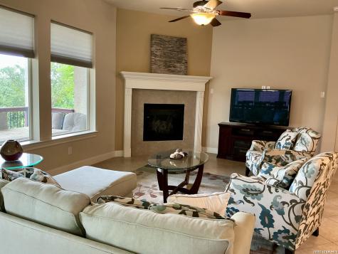 17922 Maui Sands San Antonio TX 78255