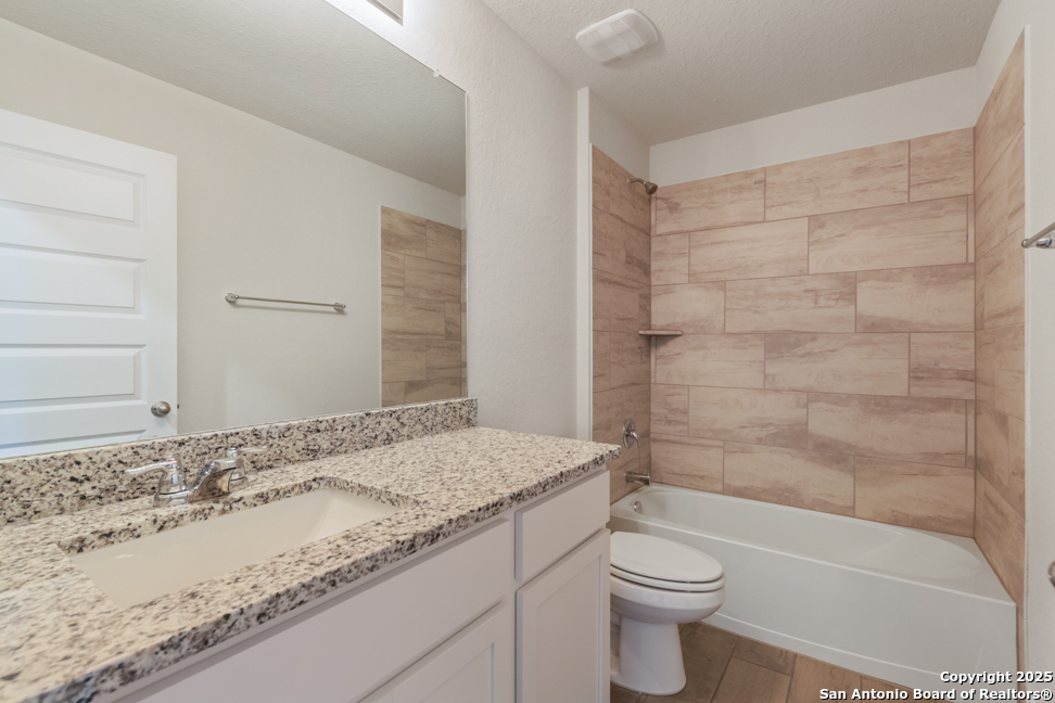 22002 Santa Elena San Antonio TX 78258