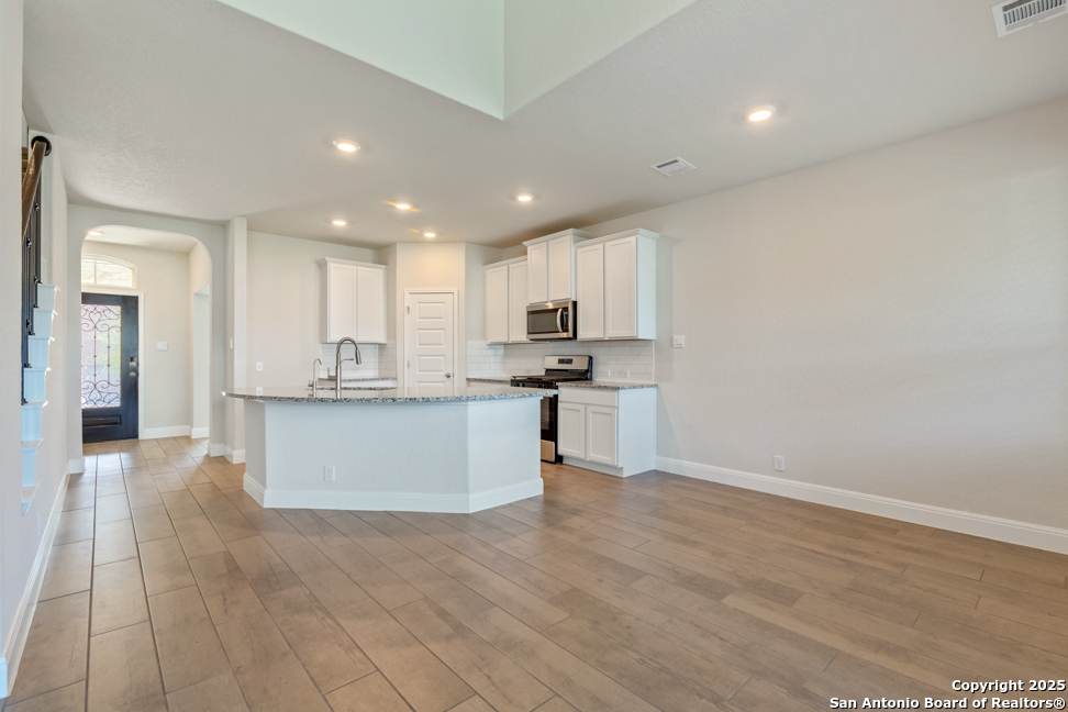 22002 Santa Elena San Antonio TX 78258