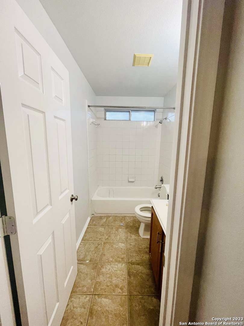 9538 Mustang Farm San Antonio TX 78254