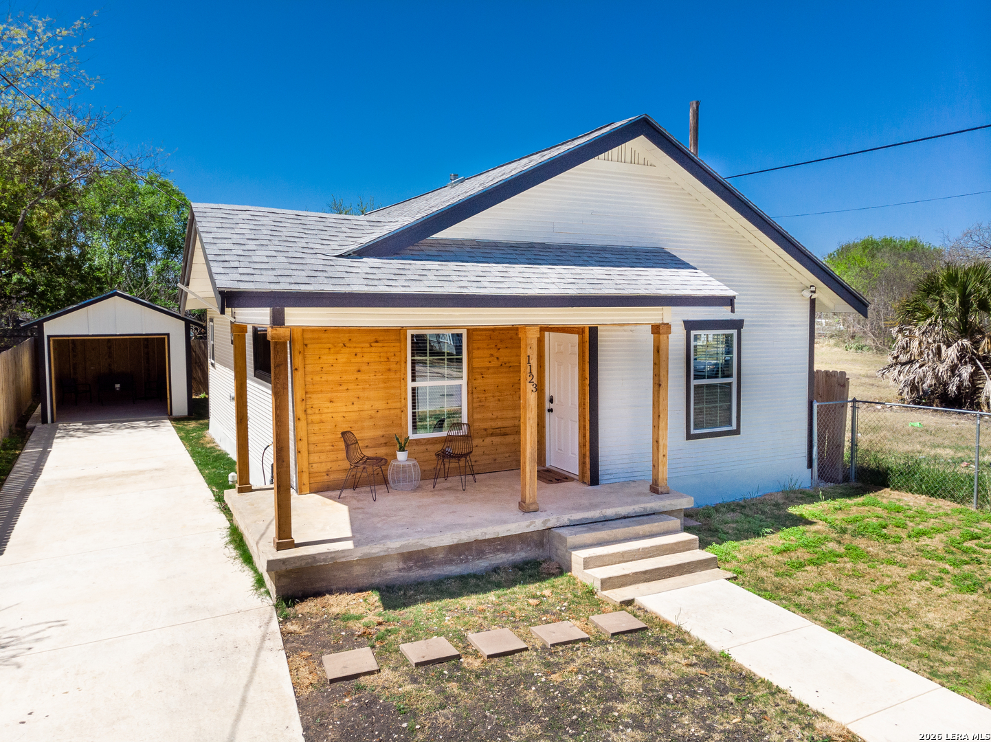 1123 S Olive San Antonio TX 78210