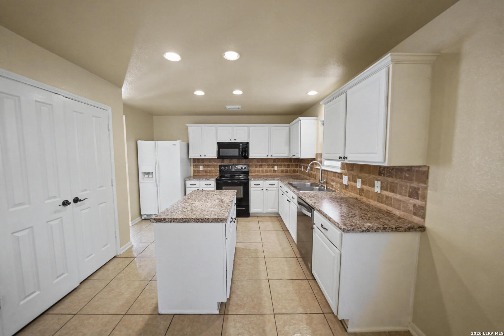194 Laceleaf Lane Cibolo TX 78108