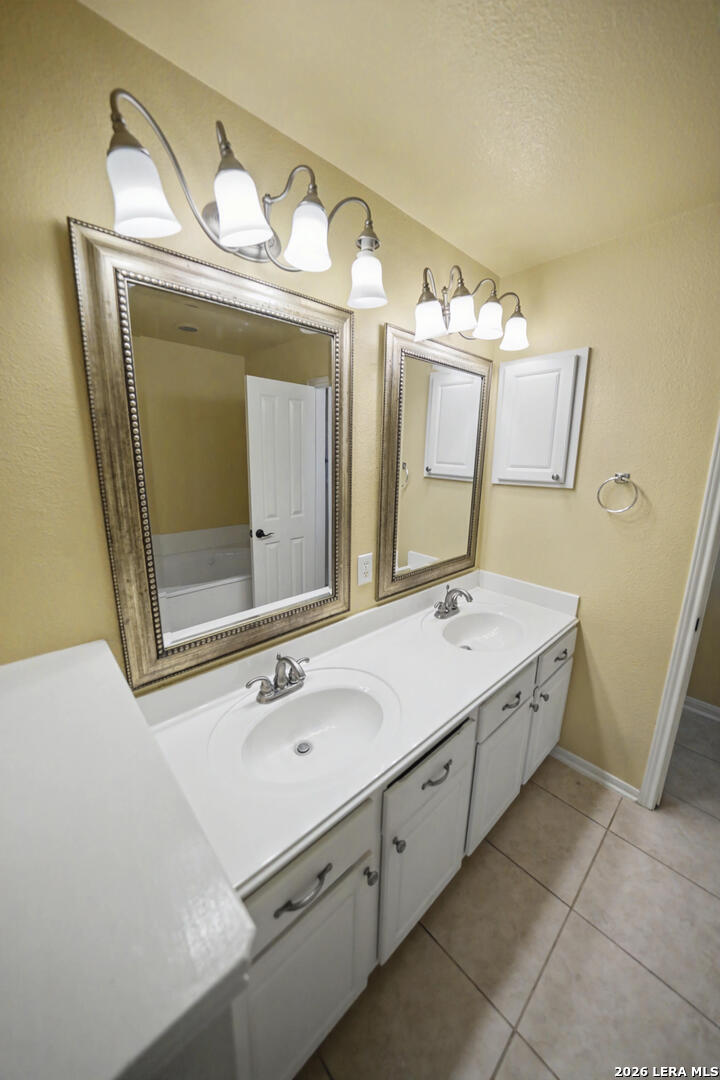 194 Laceleaf Lane Cibolo TX 78108