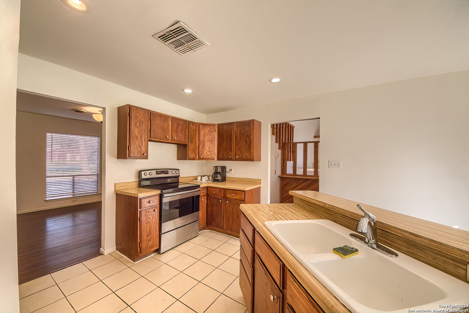 1114 White Pine Street San Antonio TX 78232