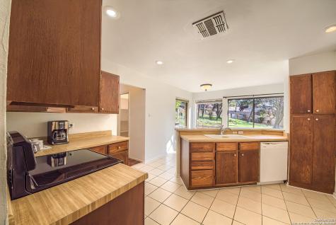 1114 White Pine Street San Antonio TX 78232