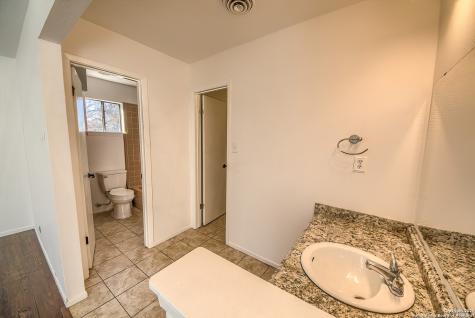 1114 White Pine Street San Antonio TX 78232