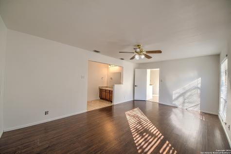 1114 White Pine Street San Antonio TX 78232