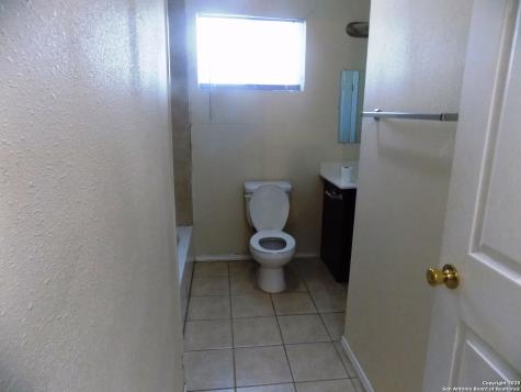 636 W Norwood San Antonio TX 78212