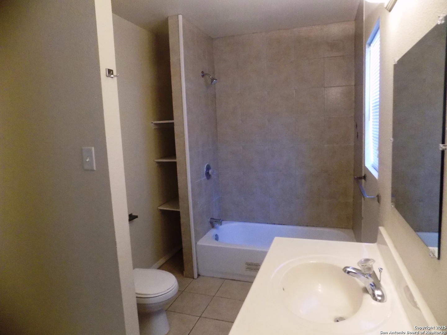 636 W Norwood San Antonio TX 78212