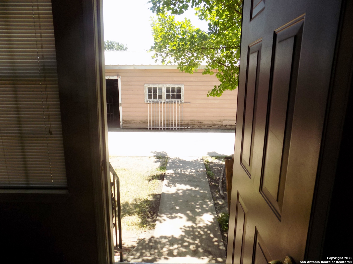 636 W Norwood San Antonio TX 78212