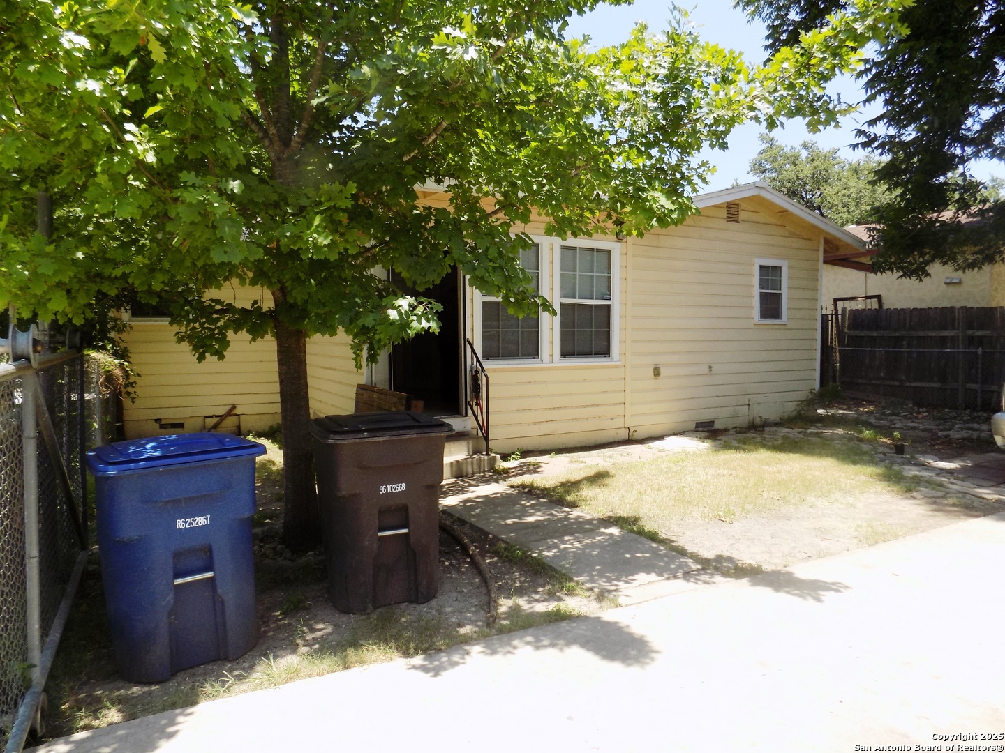 636 W Norwood San Antonio TX 78212