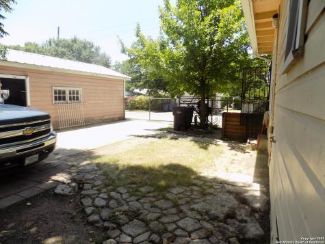 636 W Norwood San Antonio TX 78212