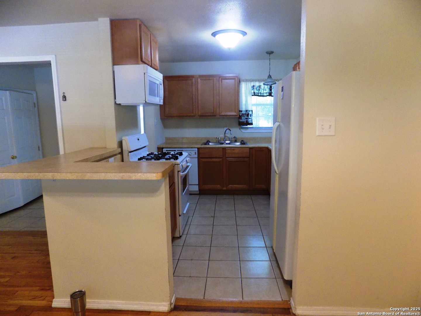 636 W Norwood San Antonio TX 78212