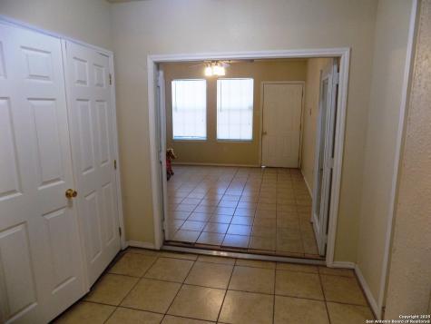 636 W Norwood San Antonio TX 78212