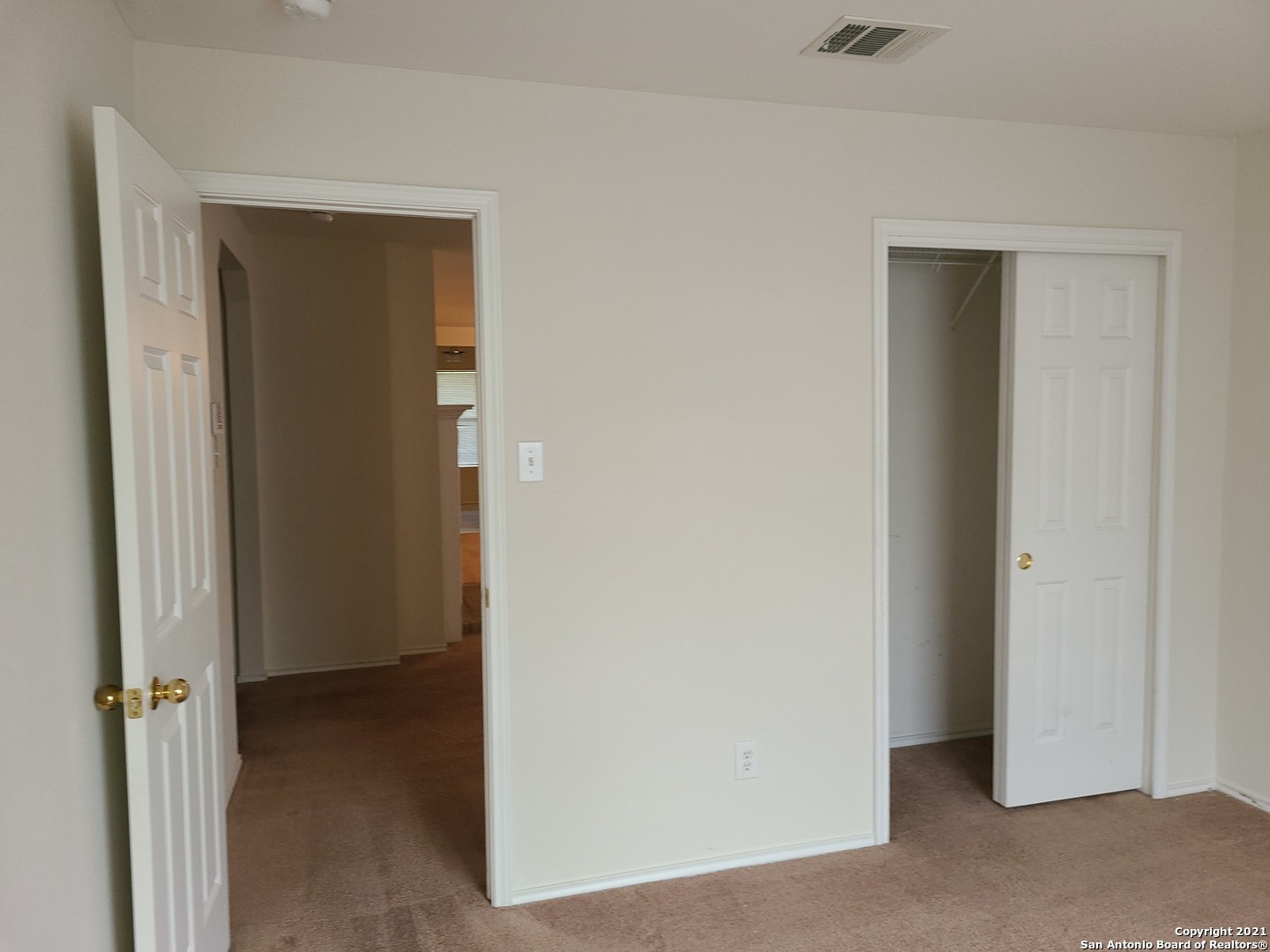 1639 Spice Spring San Antonio TX 78260