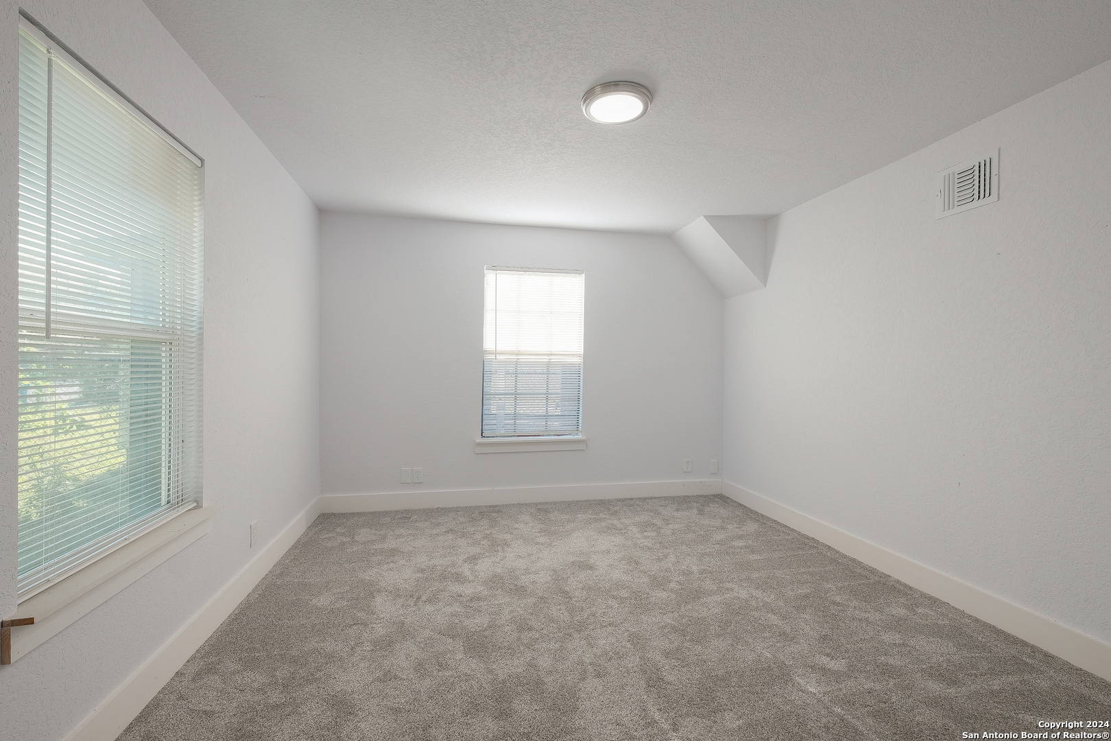 234 Spaatz Street San Antonio TX 78211
