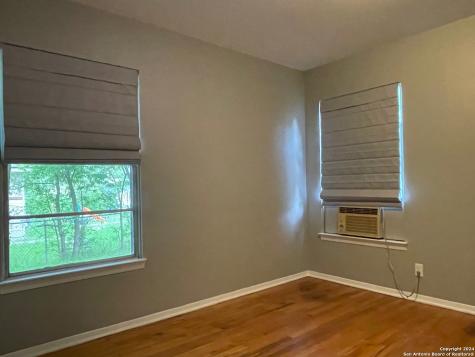138 Shady Rill San Antonio TX 78213