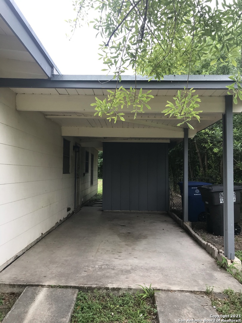 138 Shady Rill San Antonio TX 78213