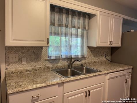 138 Shady Rill San Antonio TX 78213