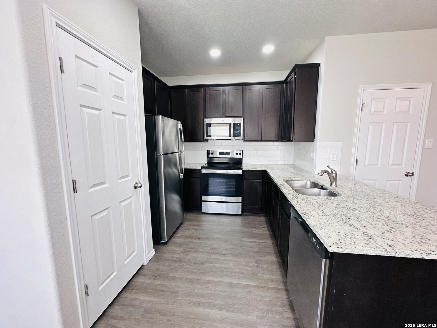 9208 Groff Landing Converse TX 78109