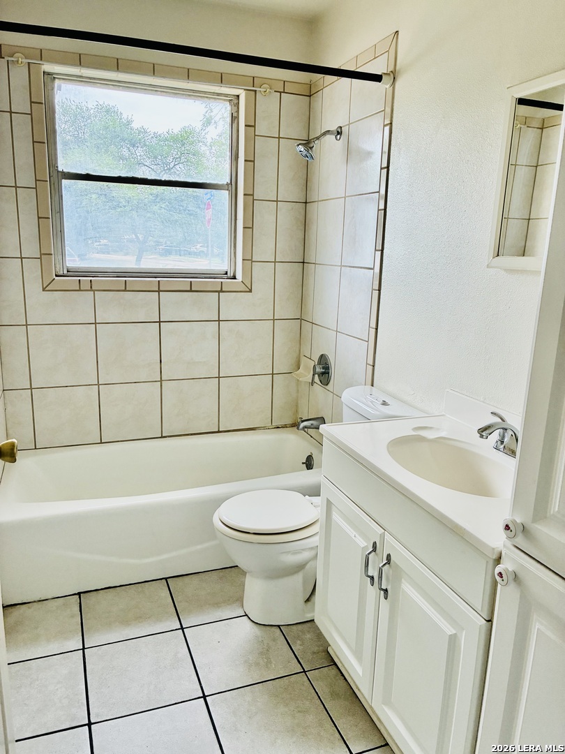 460 Rampart Drive San Antonio TX 78216