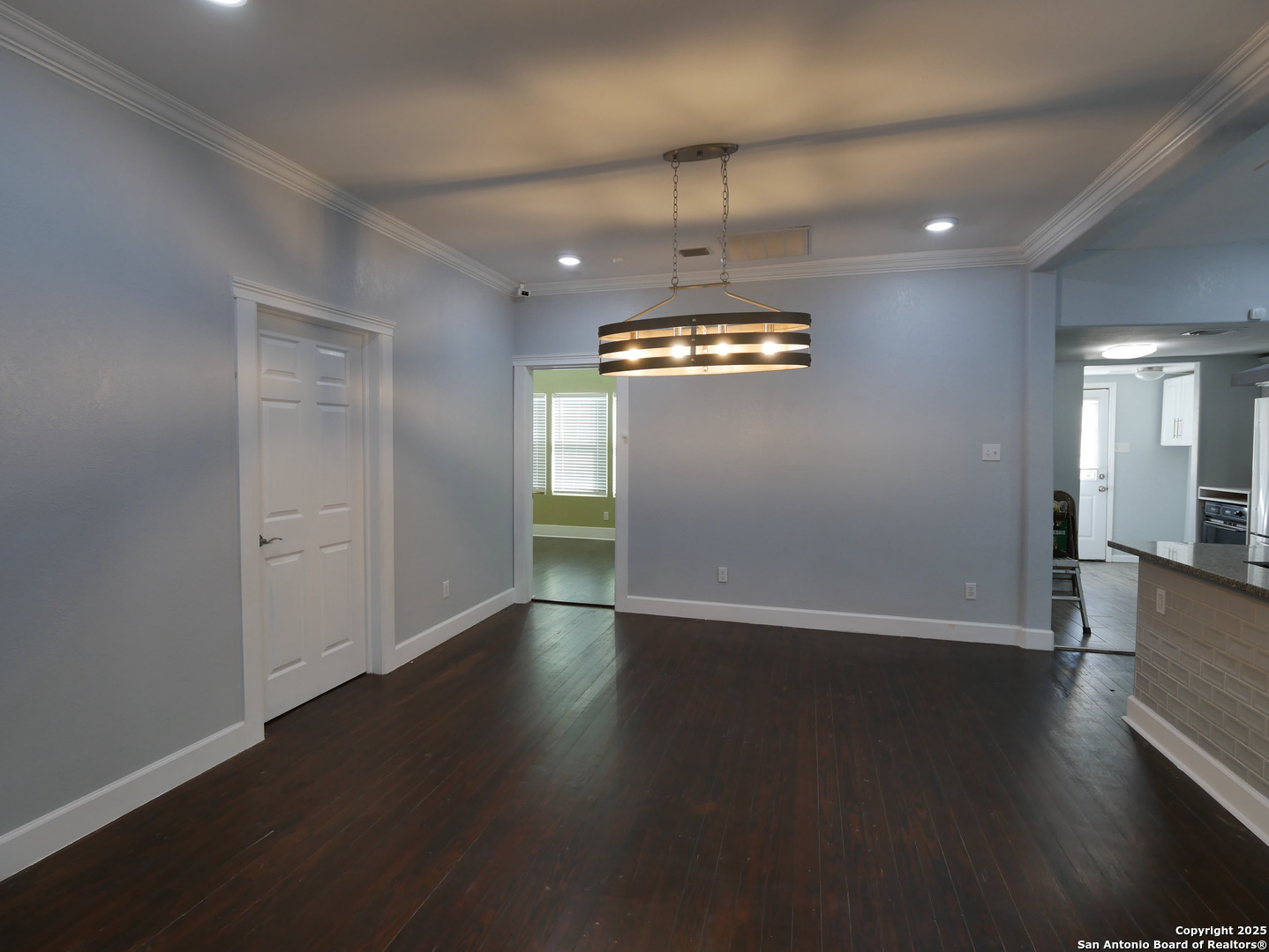 1142 W Lynwood San Antonio TX 78201