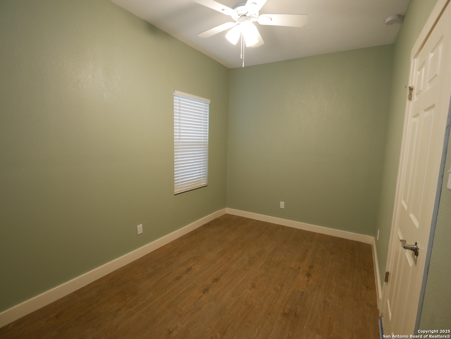 1142 W Lynwood San Antonio TX 78201