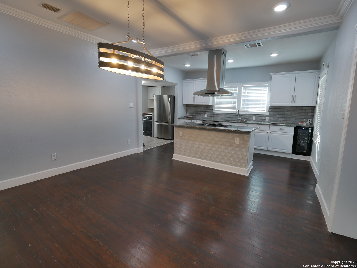 1142 W Lynwood San Antonio TX 78201