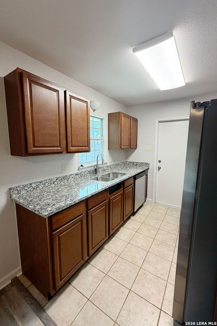 4338 Sun Vista Lane San Antonio TX 78217