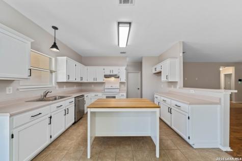 659 Coral Harbor San Antonio TX 78251