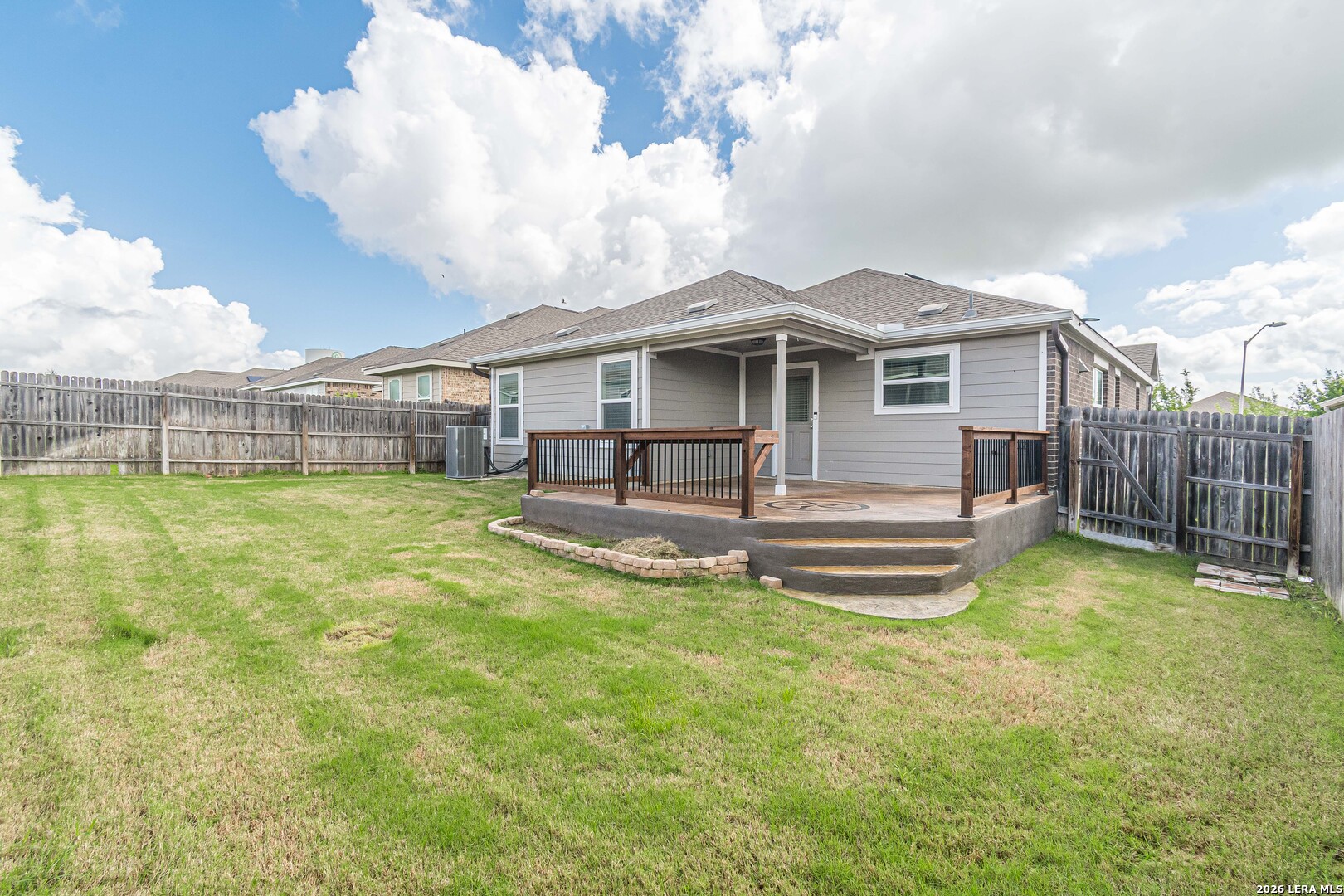 229 Holland Park Schertz TX 78108
