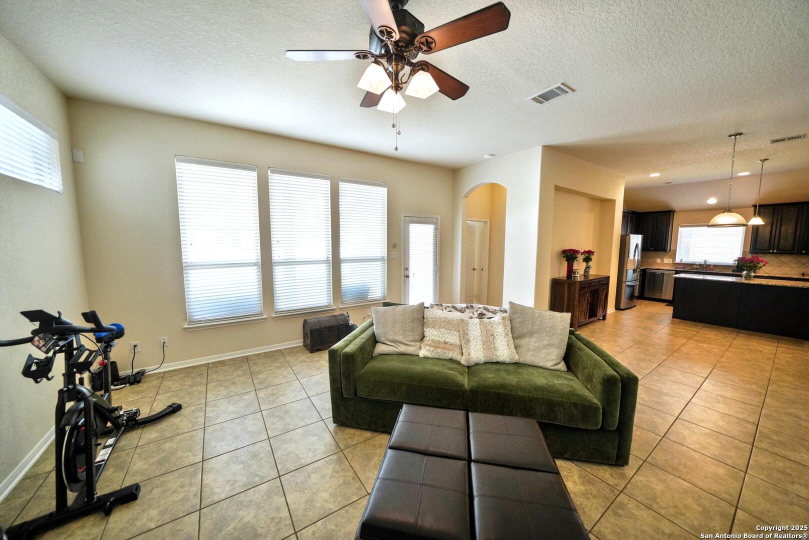 508 Brook Shadow Cibolo TX 78108