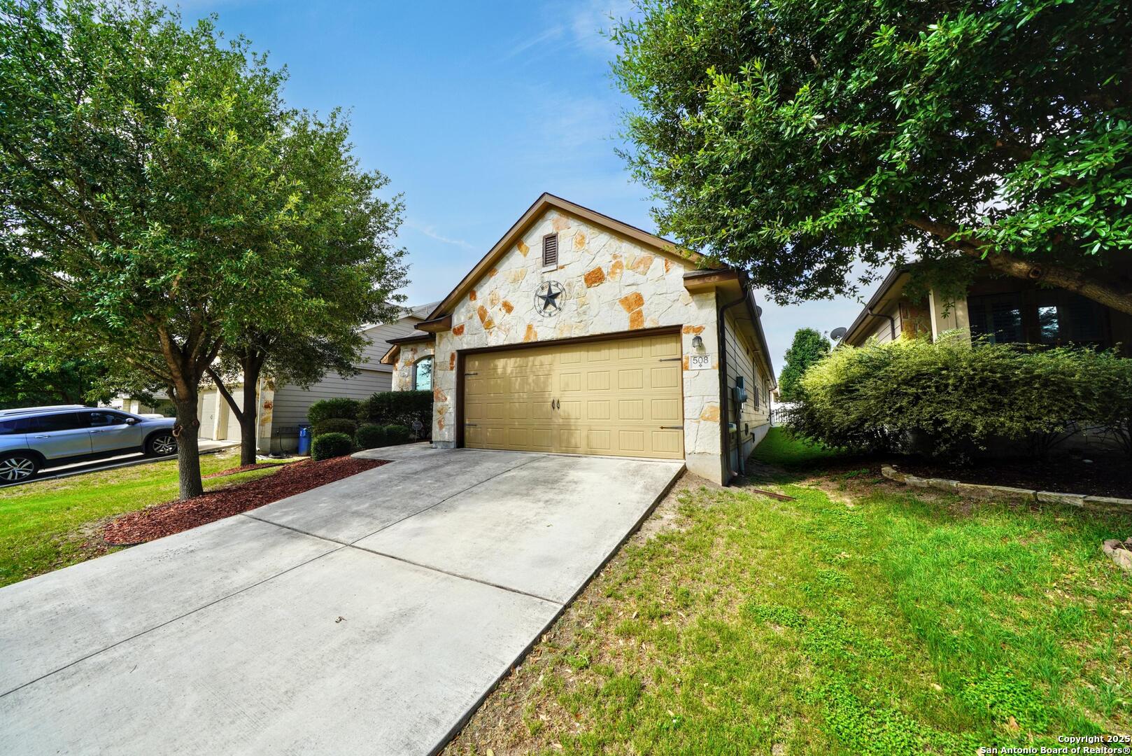 508 Brook Shadow Cibolo TX 78108