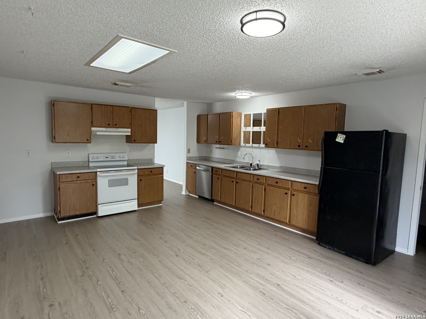 6664 Snow Meadow Drive Converse TX 78109
