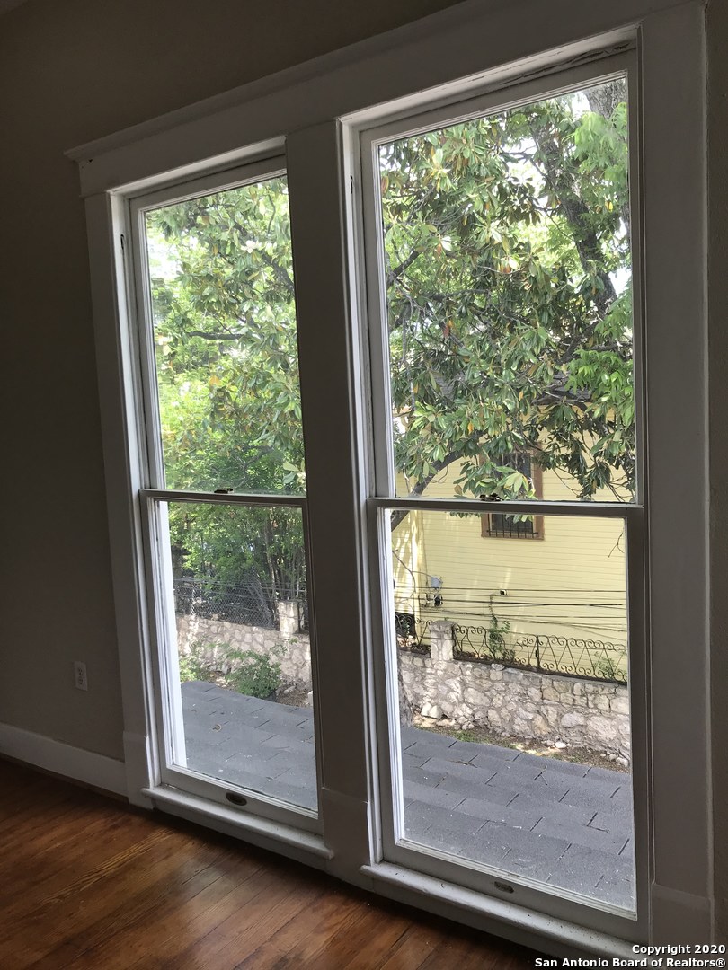 423 W Craig Place San Antonio TX 78212