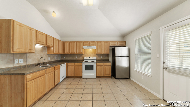 10306 Pinehurst Run San Antonio TX 78239