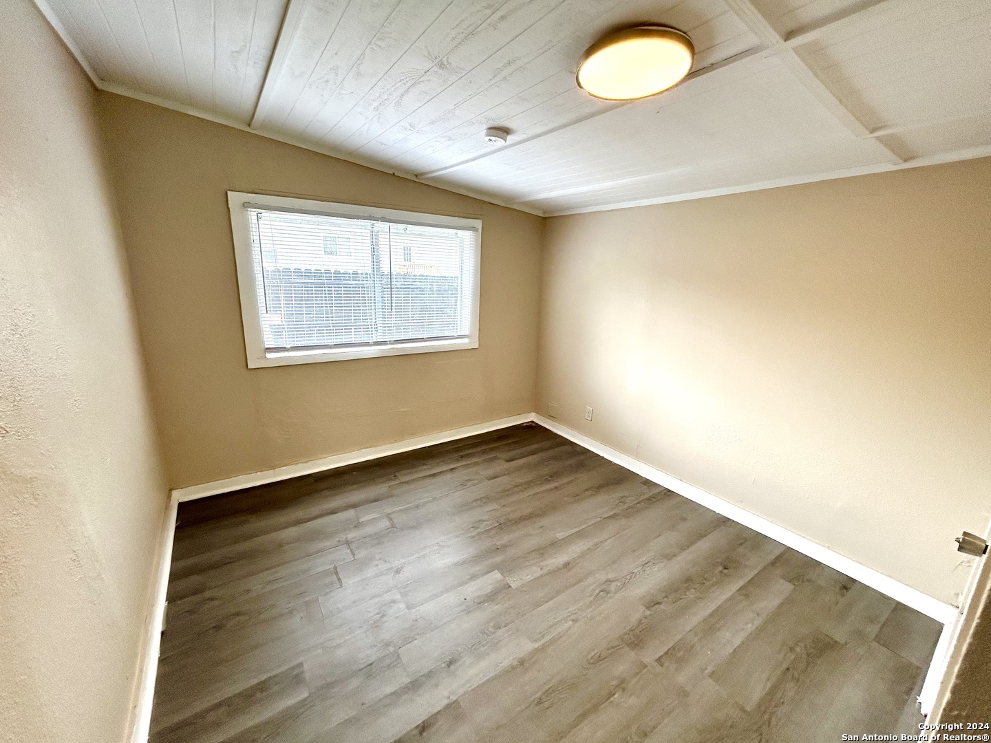 729 Burmeister Street Pleasanton TX 78064