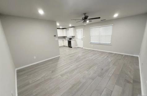 2572 Smokey Cove Seguin TX 78155