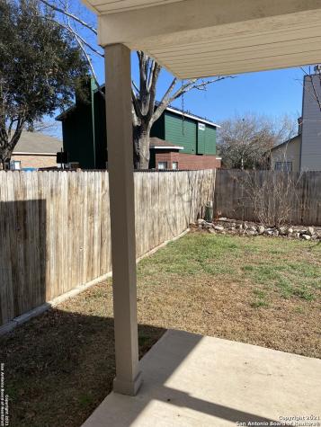 1326 Dezarae San Antonio TX 78253