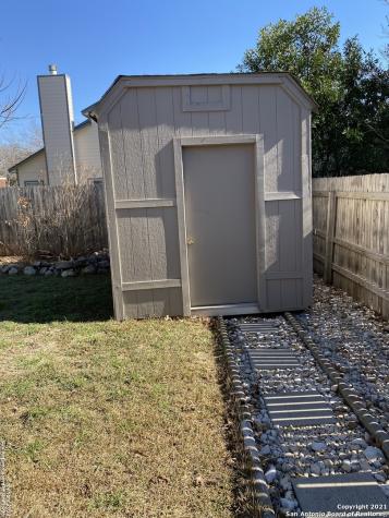 1326 Dezarae San Antonio TX 78253