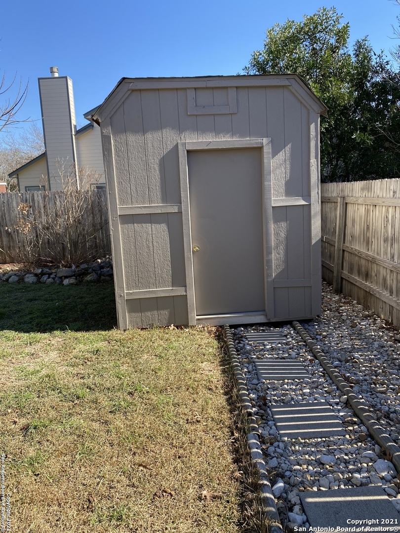 1326 Dezarae San Antonio TX 78253