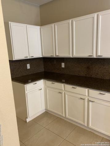 1326 Dezarae San Antonio TX 78253