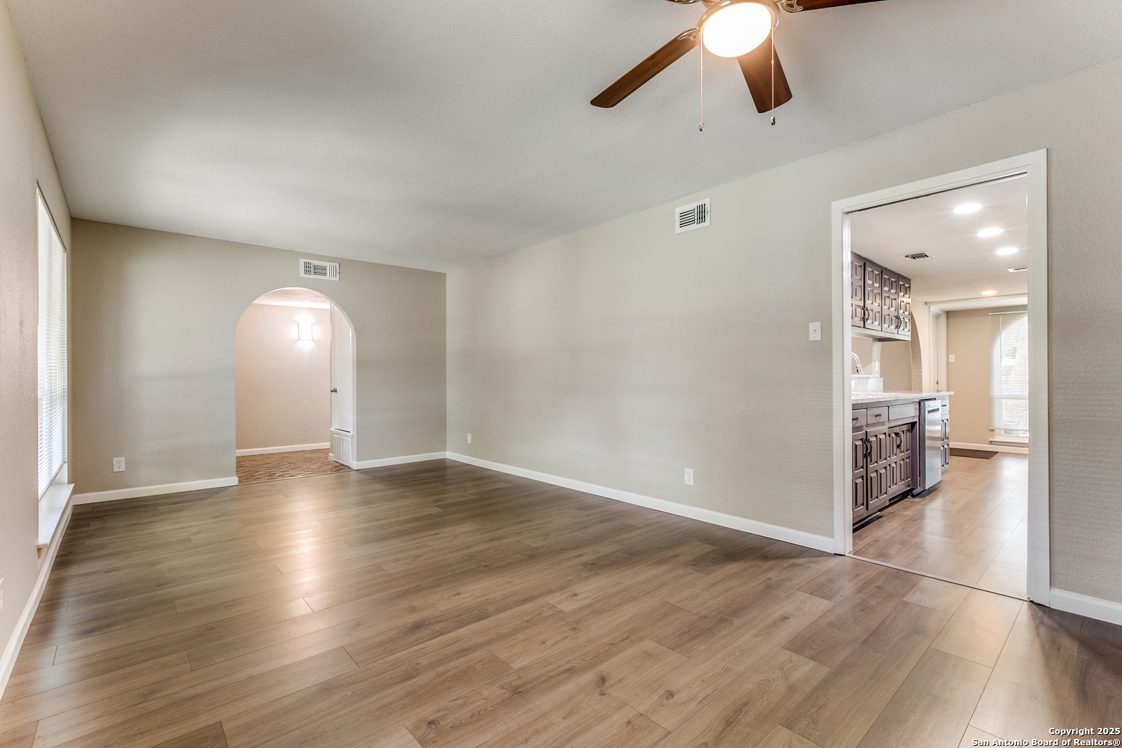 10215 Charter Ridge San Antonio TX 78230